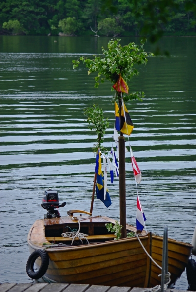 472976-decorated-boat