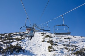 1696677-chair-ski-lift-over-mountain-landscape